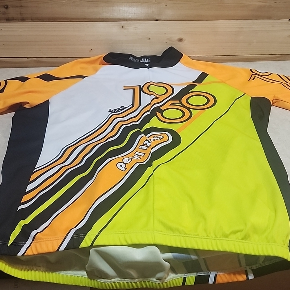 Pearl Izumi riding shirt size large